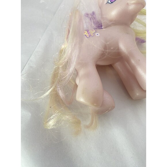 MLP My Little Pony G3 Fluttershy 2005 Butterfly Cutie Mark Figure Toy Brushable - Picture 4 of 9